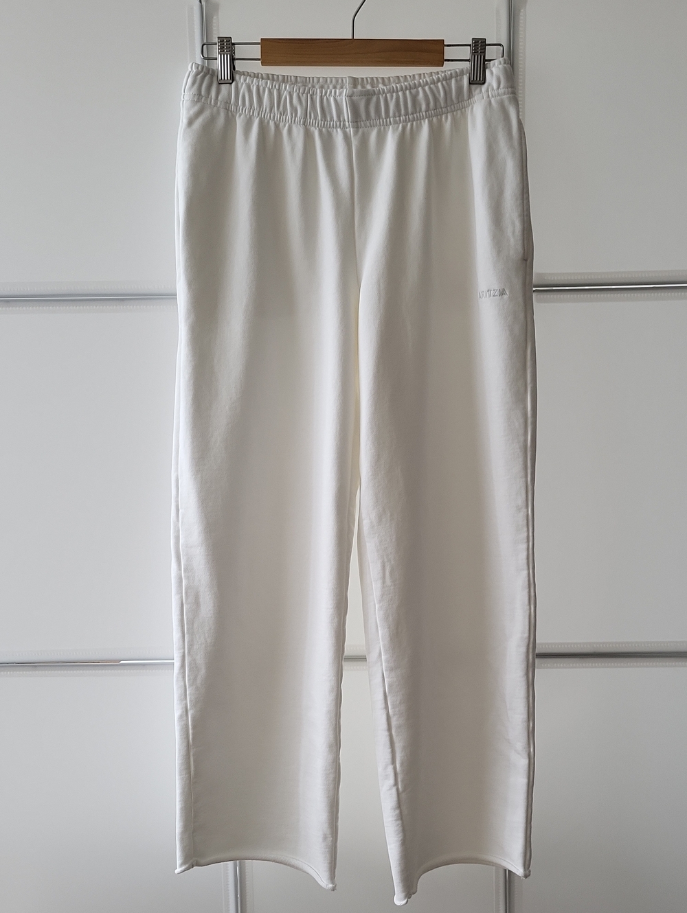 Aritzia Terry Sweatfleece Mega Straight Pants M Short - Picture 2 of 8